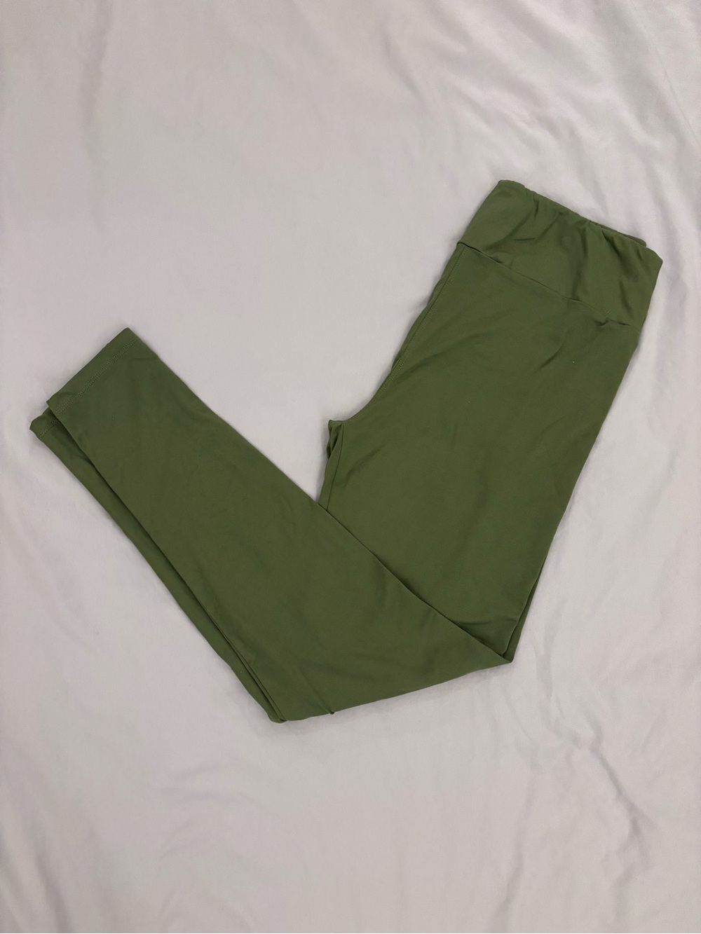Olive Green High-Waisted Leggings Tall and Curvy fits size 10, new